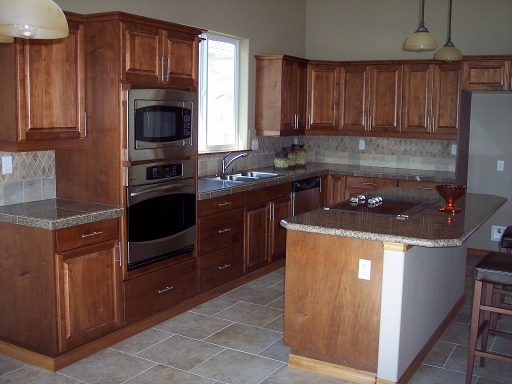 kitchen-cabinets-clearwater-fl-lovely-granite-counter-with-wood-cabinets (1)